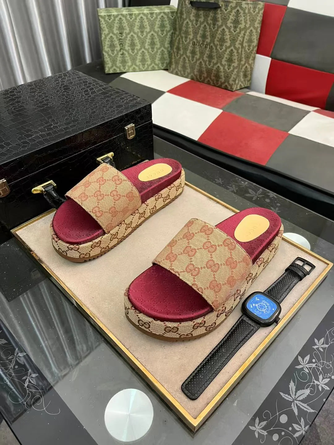 Men's new slippers