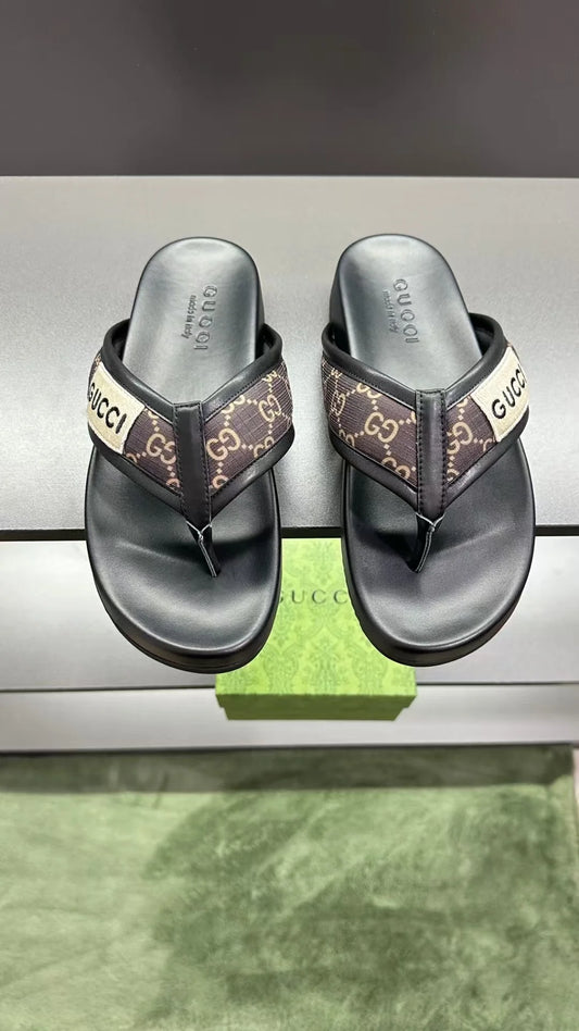 Couple style slippers